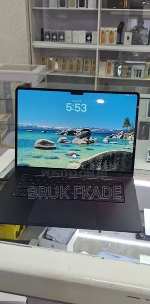 New Laptop Apple MacBook Air 2025 M4 16GB Apple M4 SSD 256GB