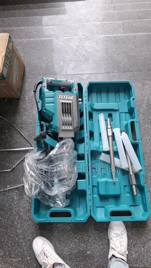 Total Jack Hammer 1700W