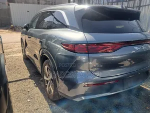 New BYD Tang EV 2025