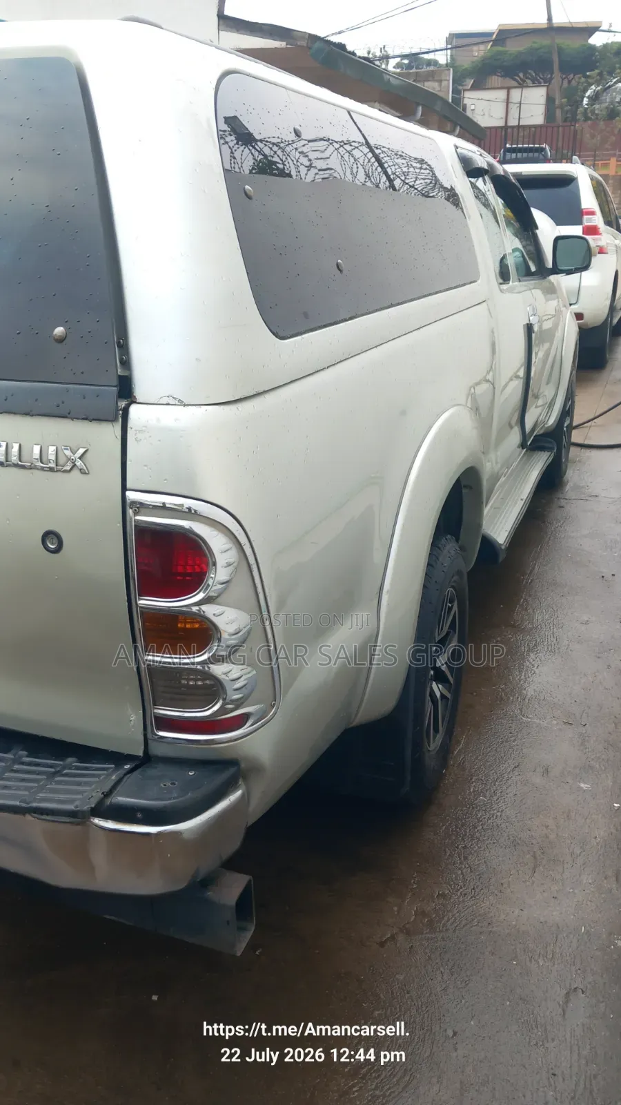 Toyota Hilux 2010 Beige
