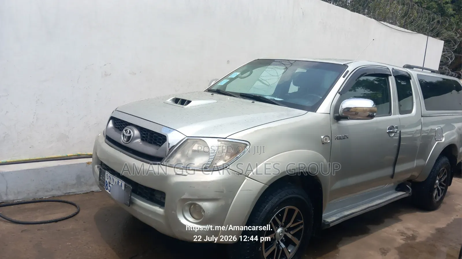 Toyota Hilux 2010 Beige