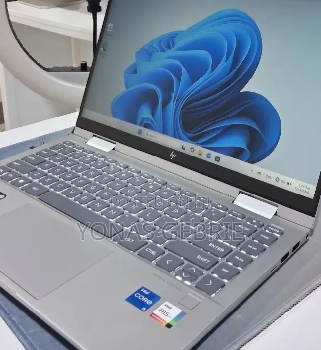 New Laptop HP Envy x360 8GB Intel Core i5 SSD 512GB