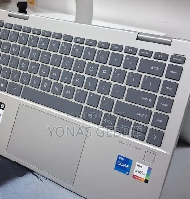 New Laptop HP Envy x360 8GB Intel Core i5 SSD 512GB