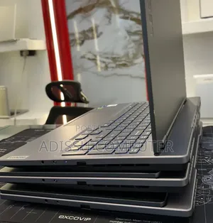 New Laptop Lenovo Y70 24GB Intel Core i7 SSD 1T
