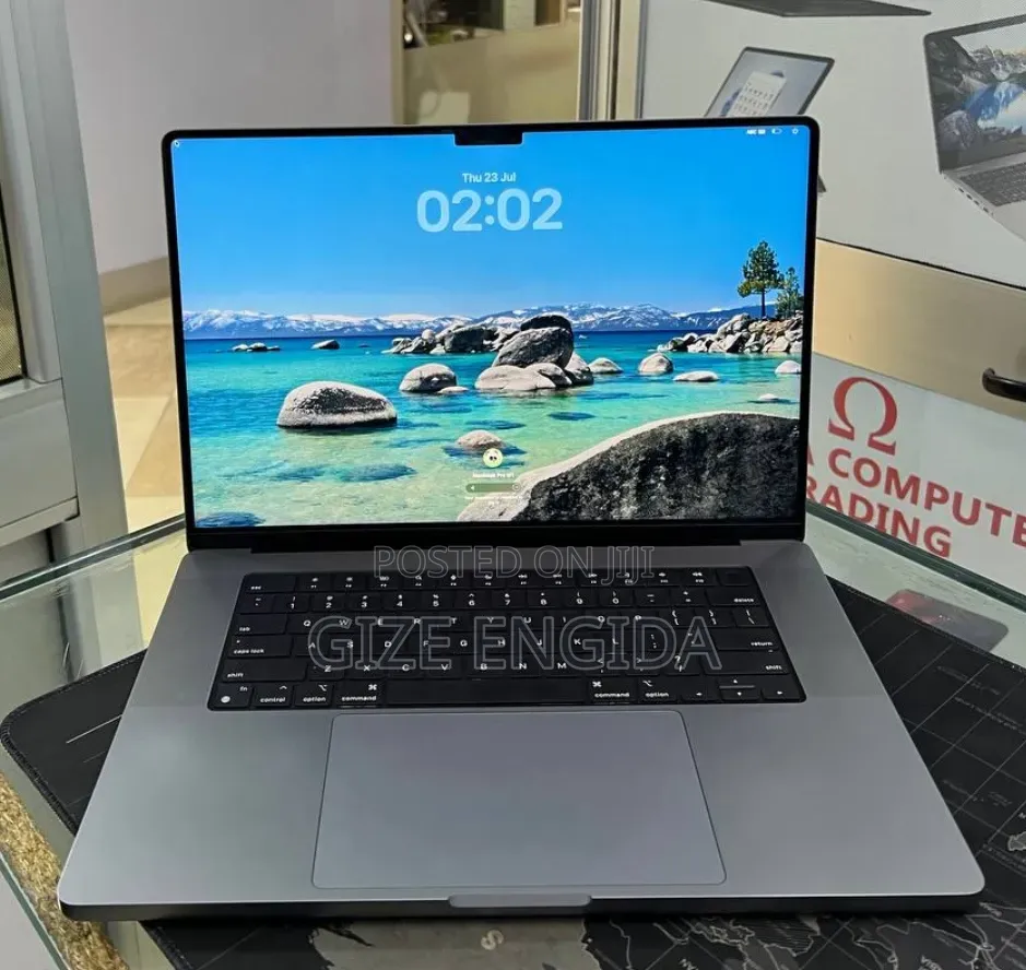 New Laptop Apple MacBook Pro 2021 M1 32GB Apple M1 Pro SSD 512GB