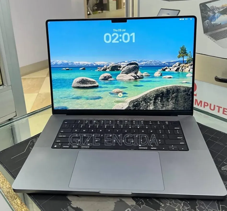 New Laptop Apple MacBook Pro 2021 M1 32GB Apple M1 Pro SSD 512GB