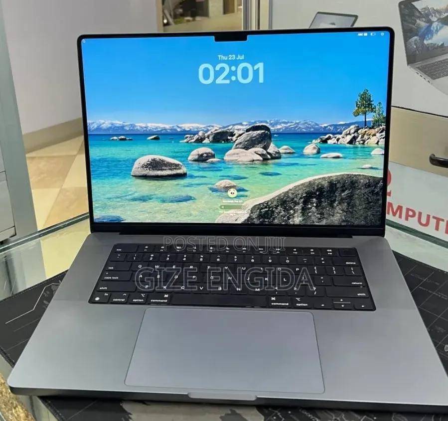 New Laptop Apple MacBook Pro 2021 M1 32GB Apple M1 Pro SSD 512GB