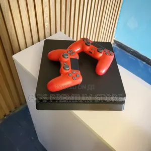 PlayStation 4 Slim Used