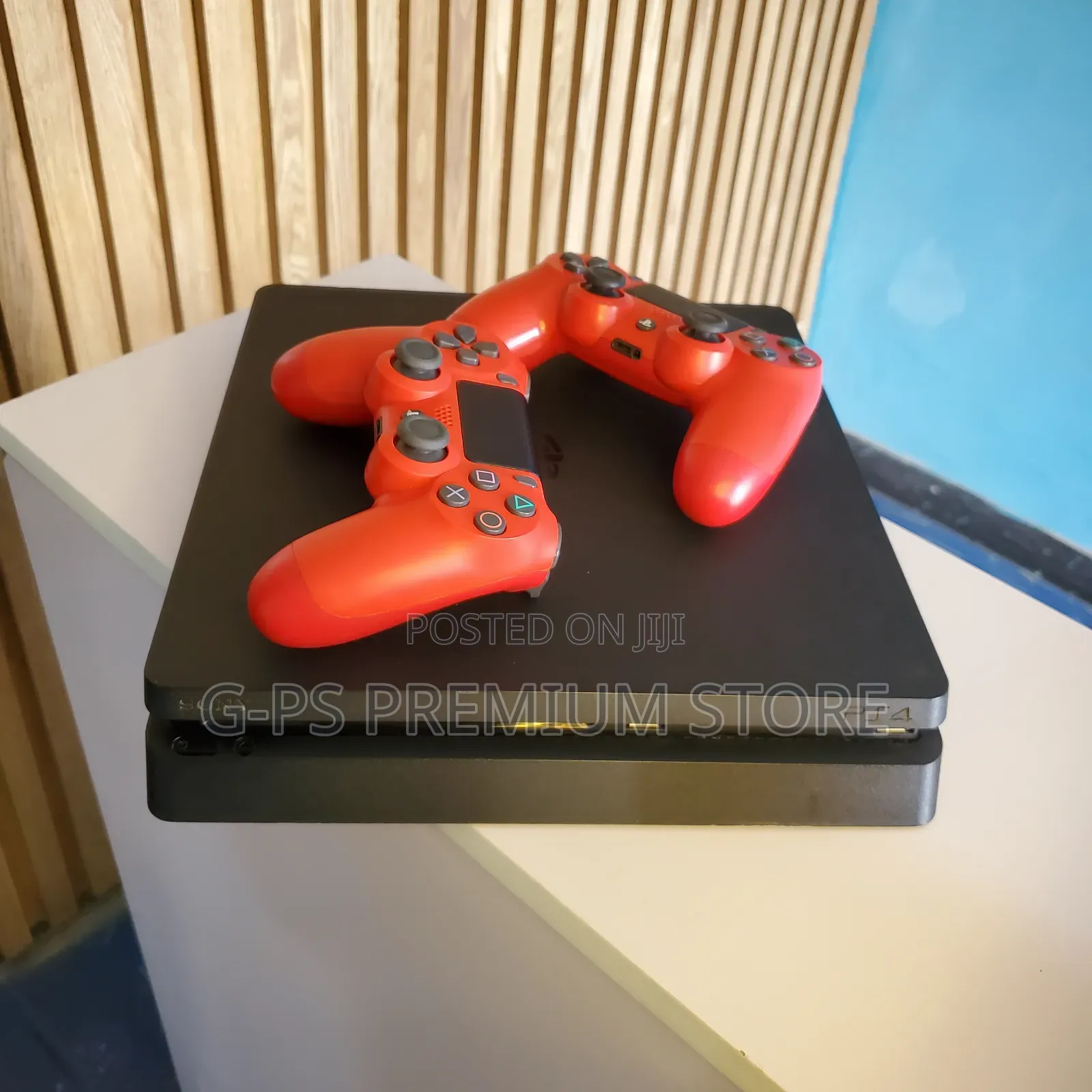 PlayStation 4 Slim Used
