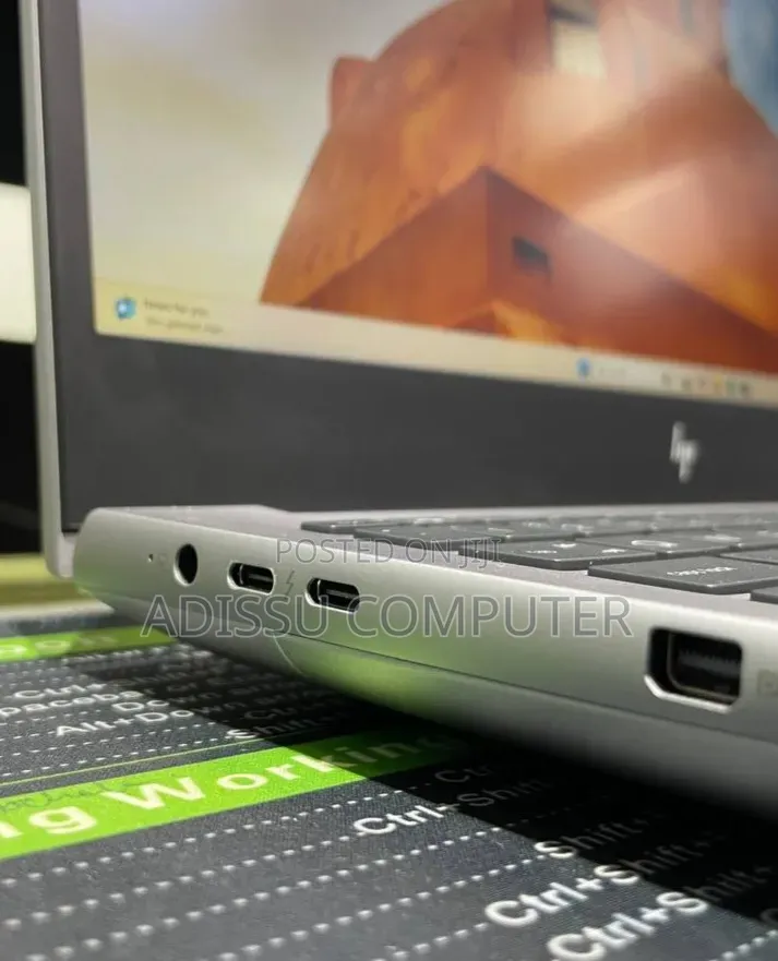 New Laptop HP ZBook 14 32GB Intel Core i9 SSD 512GB