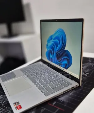 New Laptop Dell Inspiron 14 5435 16GB Intel Core i7 SSD 1T
