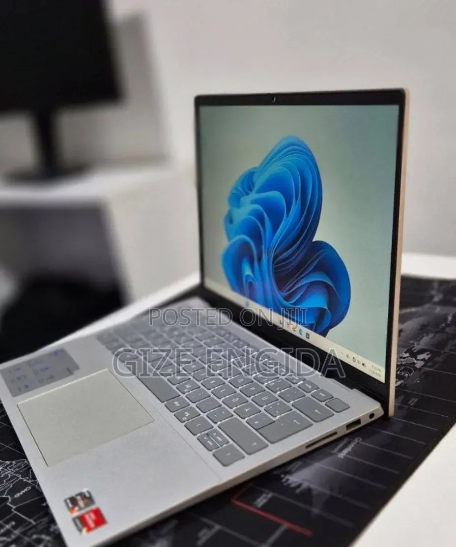New Laptop Dell Inspiron 14 5435 16GB Intel Core i7 SSD 1T