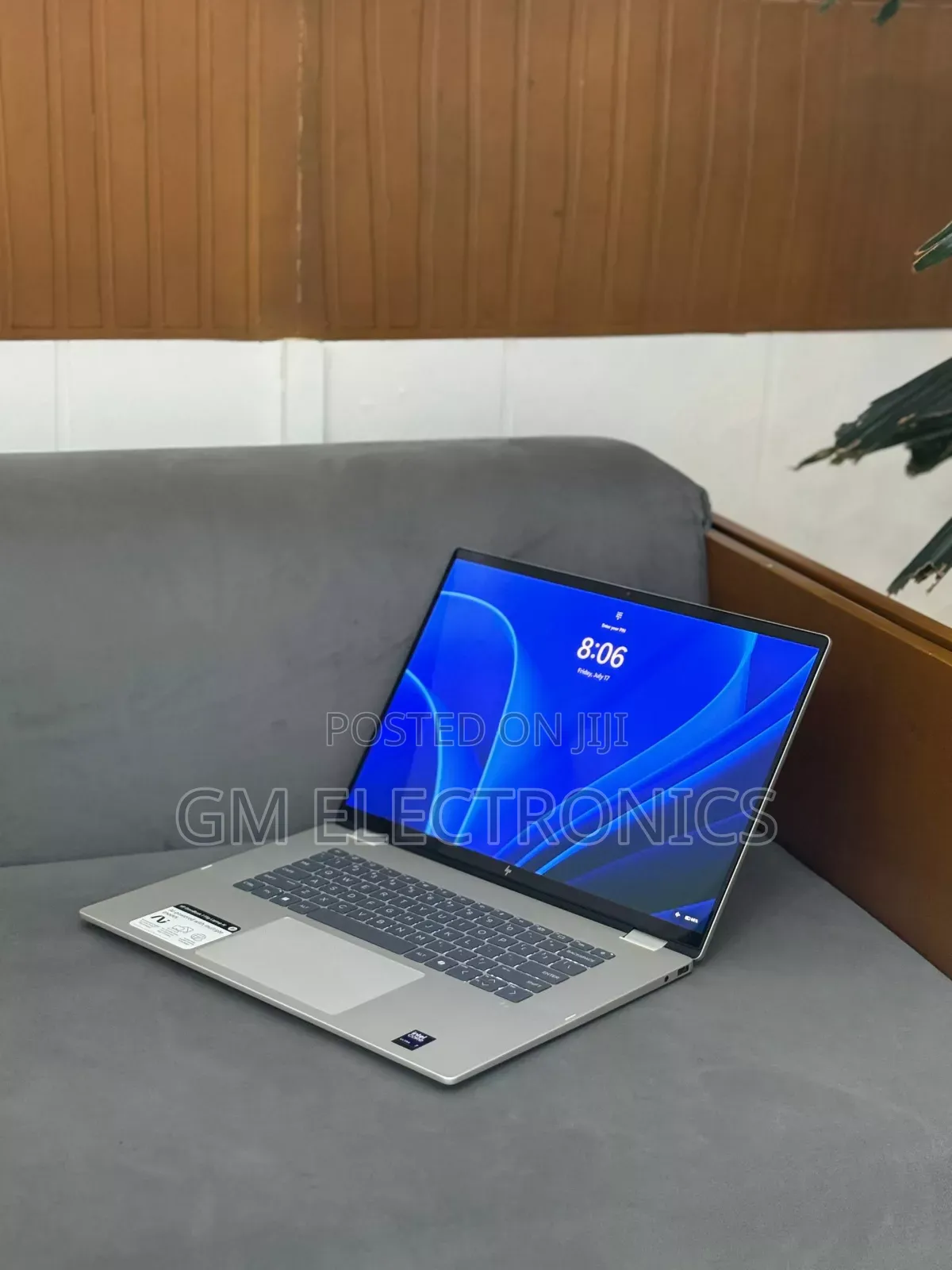 New Laptop HP OmniBook 5 Flip 16GB Intel Core Ultra 7 SSD 1T