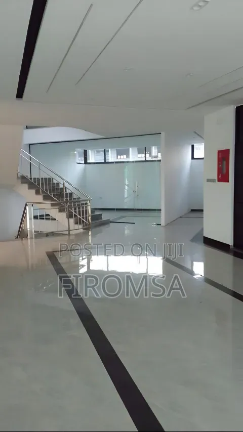 Commerical Shop Ready for Rent