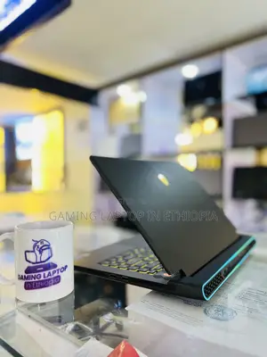 New Laptop Alienware M15 R6 16GB Intel Core i7 SSD 512GB
