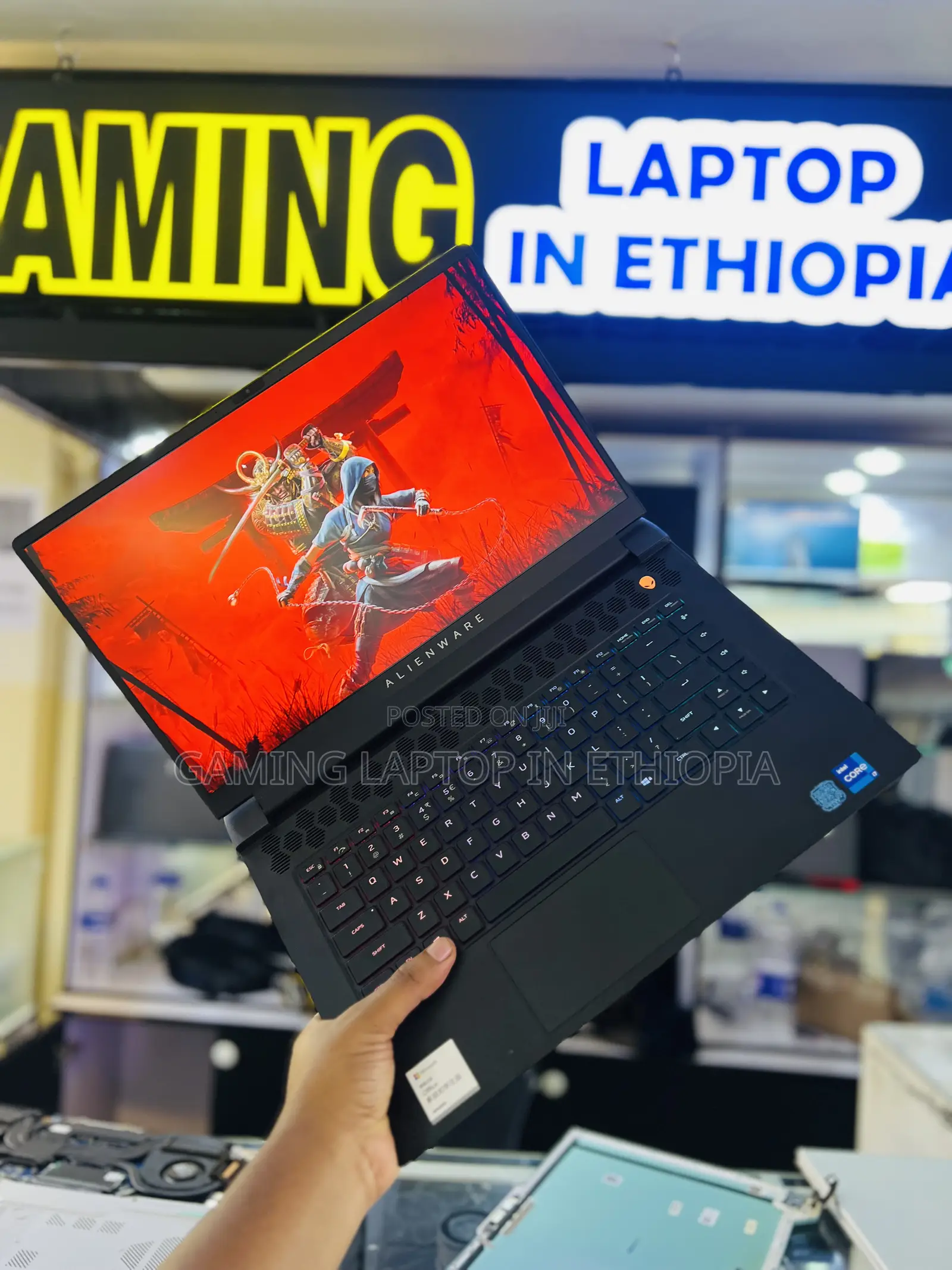 New Laptop Alienware M15 R6 16GB Intel Core i7 SSD 512GB