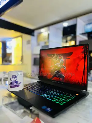 New Laptop Alienware M15 R6 16GB Intel Core i7 SSD 512GB