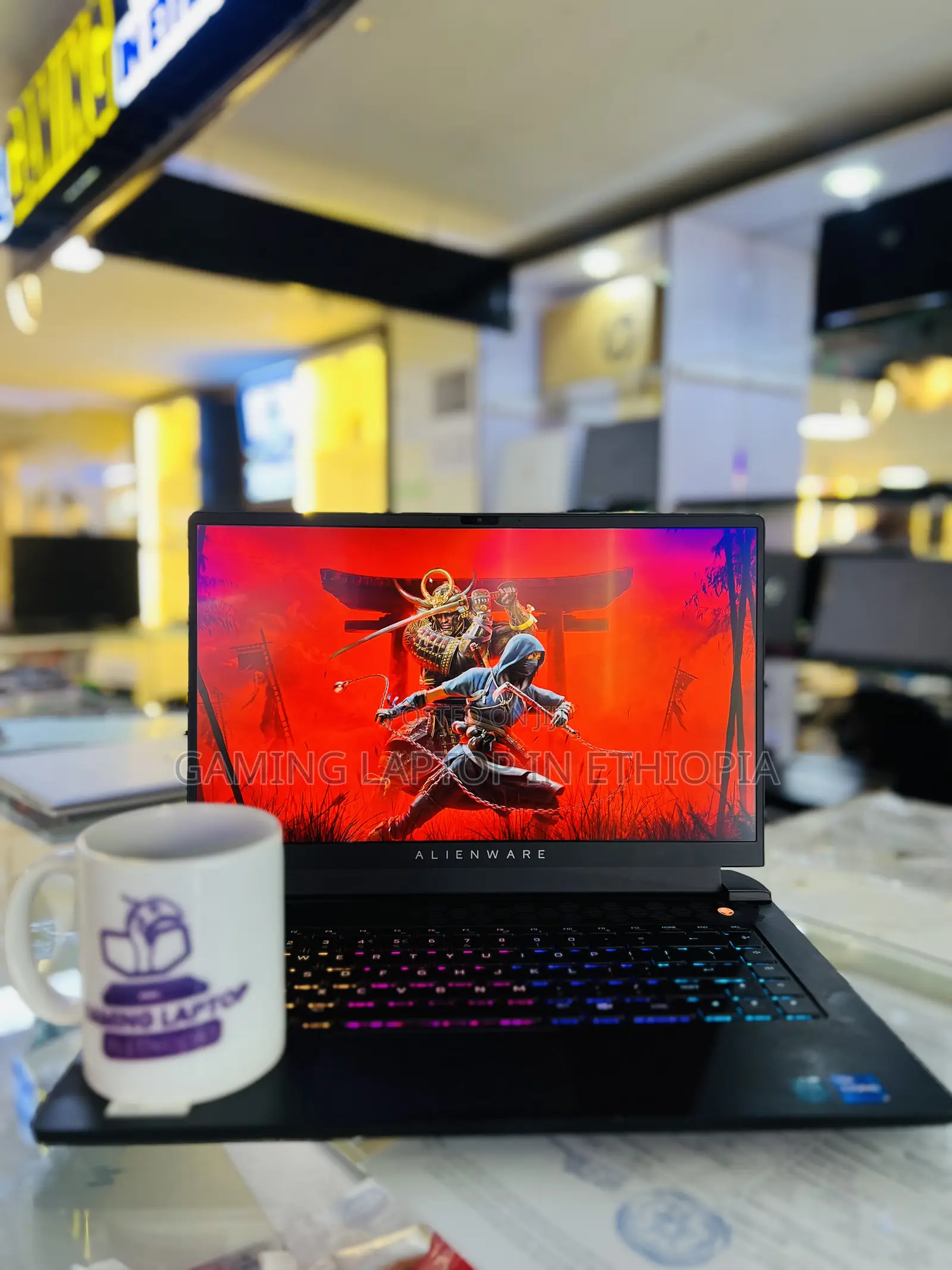 New Laptop Alienware M15 R6 16GB Intel Core i7 SSD 512GB