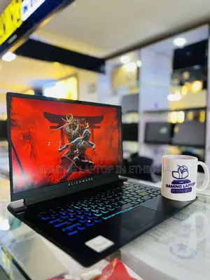 New Laptop Alienware M15 R6 16GB Intel Core i7 SSD 512GB