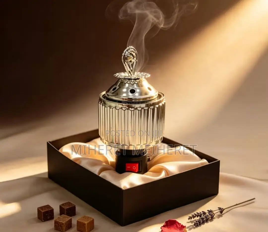 20.5cm High Elegant Iron Incense Burner, Artfully Blending the Beauty