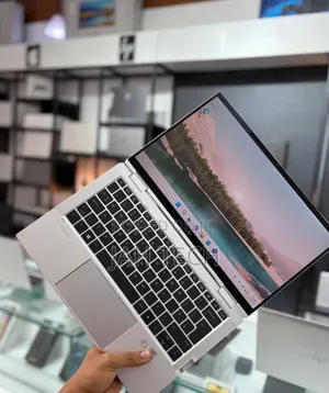 New Laptop HP EliteBook x360 1040 G7 16GB Intel Core i5 SSD 512GB