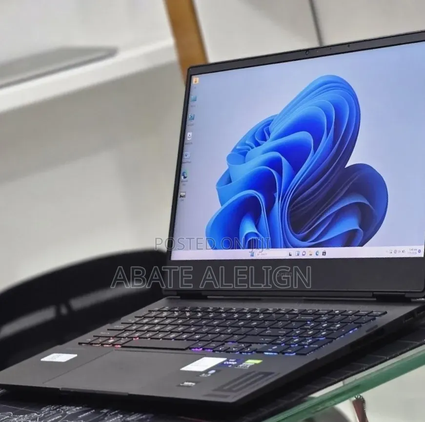 New Laptop HP Omen 16 16GB Intel Core i7 SSD 512GB