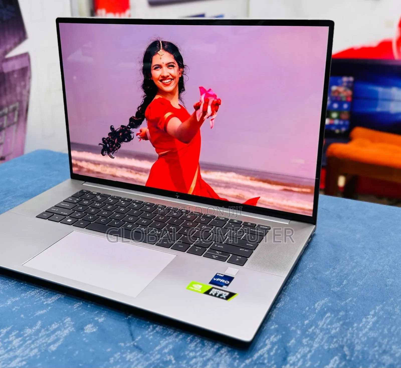 New Laptop HP ZBook 14u G5 32GB Intel Core i9 SSD 1T
