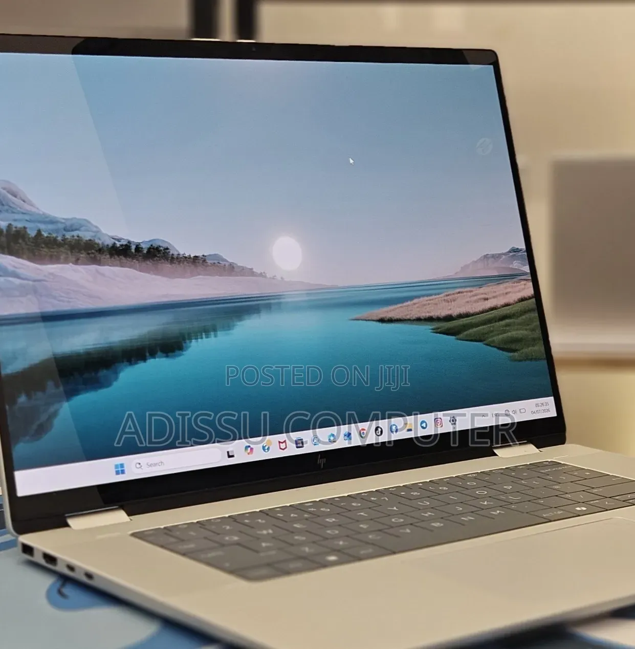 New Laptop HP OmniBook 5 16" 16GB Intel Core i7 SSD 1T