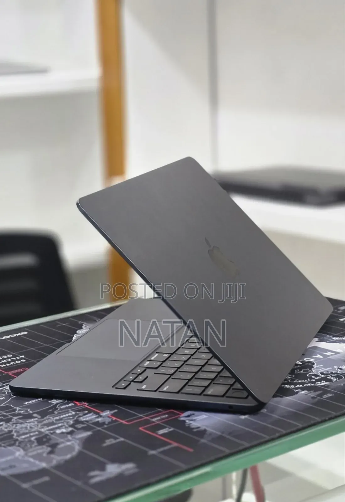 New Laptop Apple MacBook Air 2022 M2 8GB Apple M2 SSD 256GB