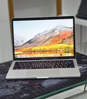New Laptop Apple MacBook Pro 2019 16GB Intel Core i7 SSD 512GB