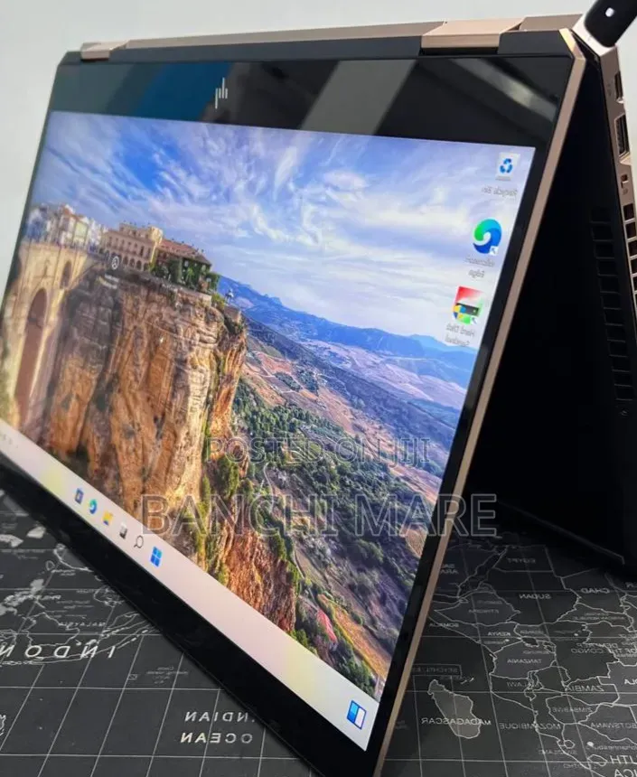 New Laptop HP Spectre 16GB Intel Core i7 SSD 512GB