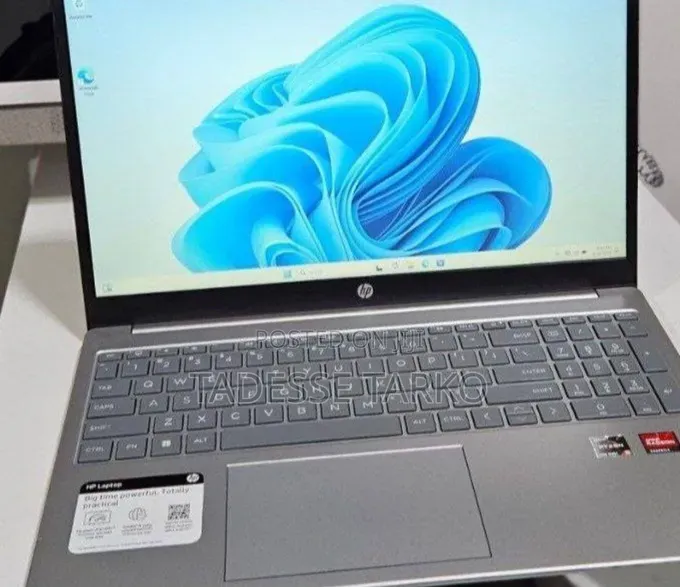 New Laptop HP Stream Notebook 16GB AMD Ryzen 5 SSD 256GB