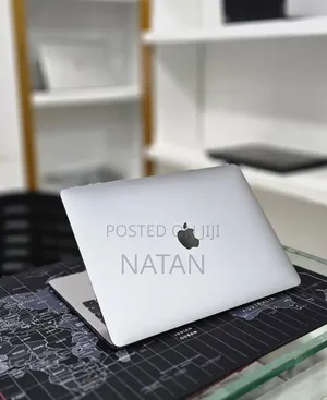 New Laptop Apple MacBook Pro 2019 16GB Intel Core i7 SSD 256GB
