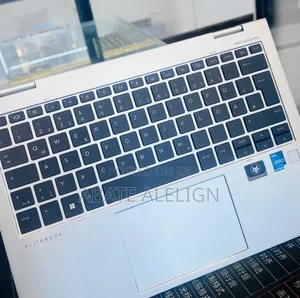 New Laptop HP EliteBook 830 G9 16GB Intel Core i5 SSD 512GB