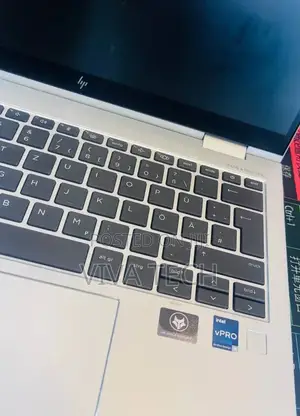 New Laptop HP EliteBook 830 G9 16GB Intel Core i5 SSD 512GB