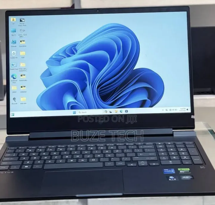 New Laptop HP Victus 16 16GB Intel Core i7 SSD 1T