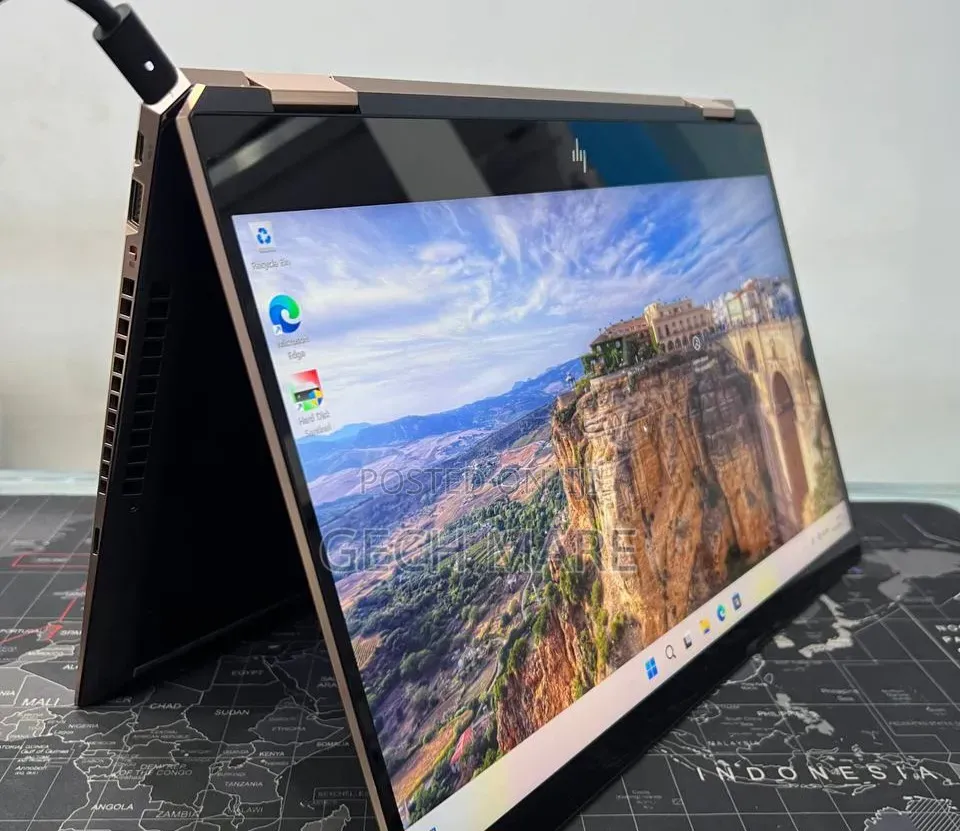 New Laptop HP Spectre 16GB Intel Core i7 SSD 512GB