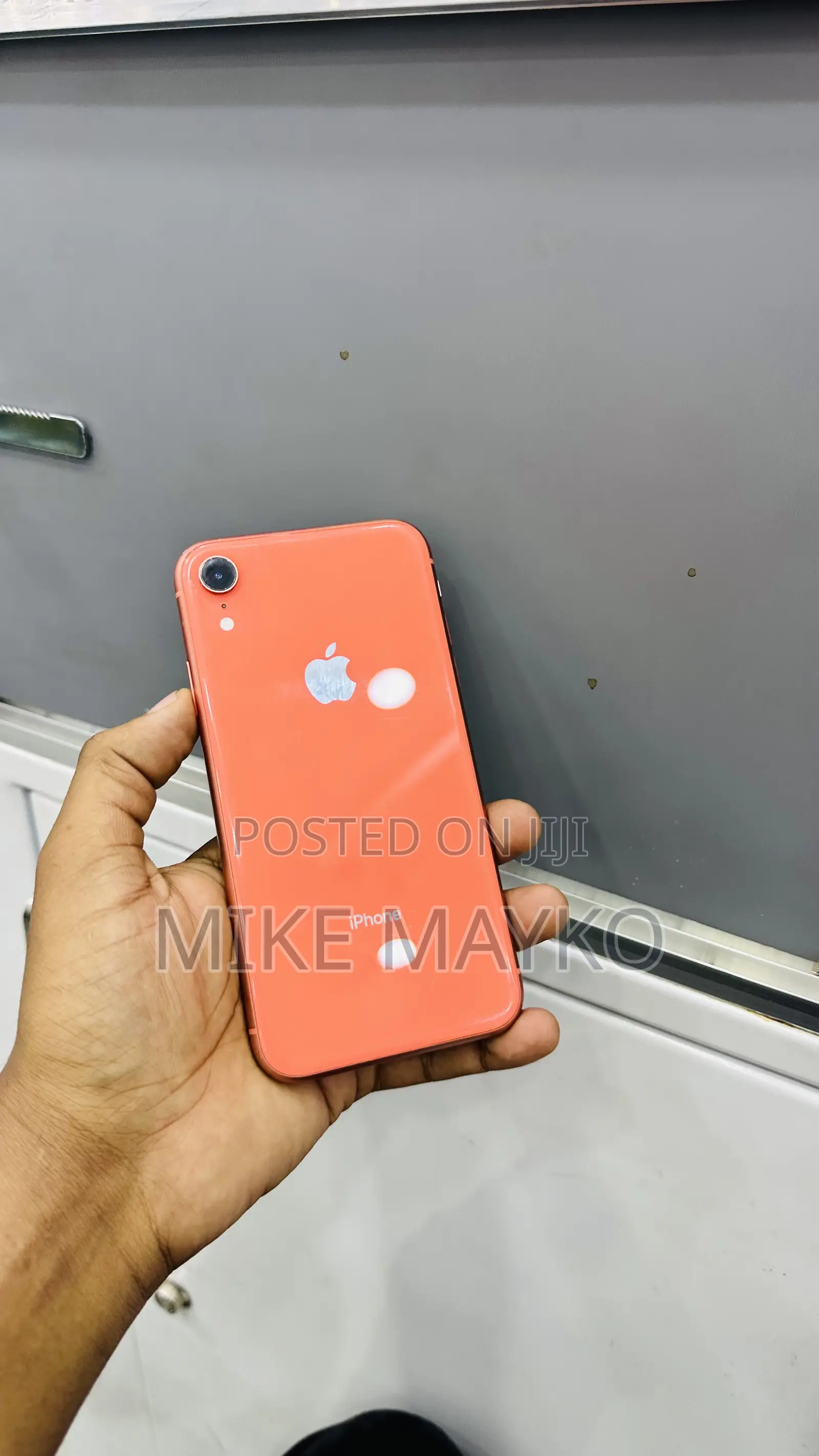 Apple iPhone XR 64 GB Orange