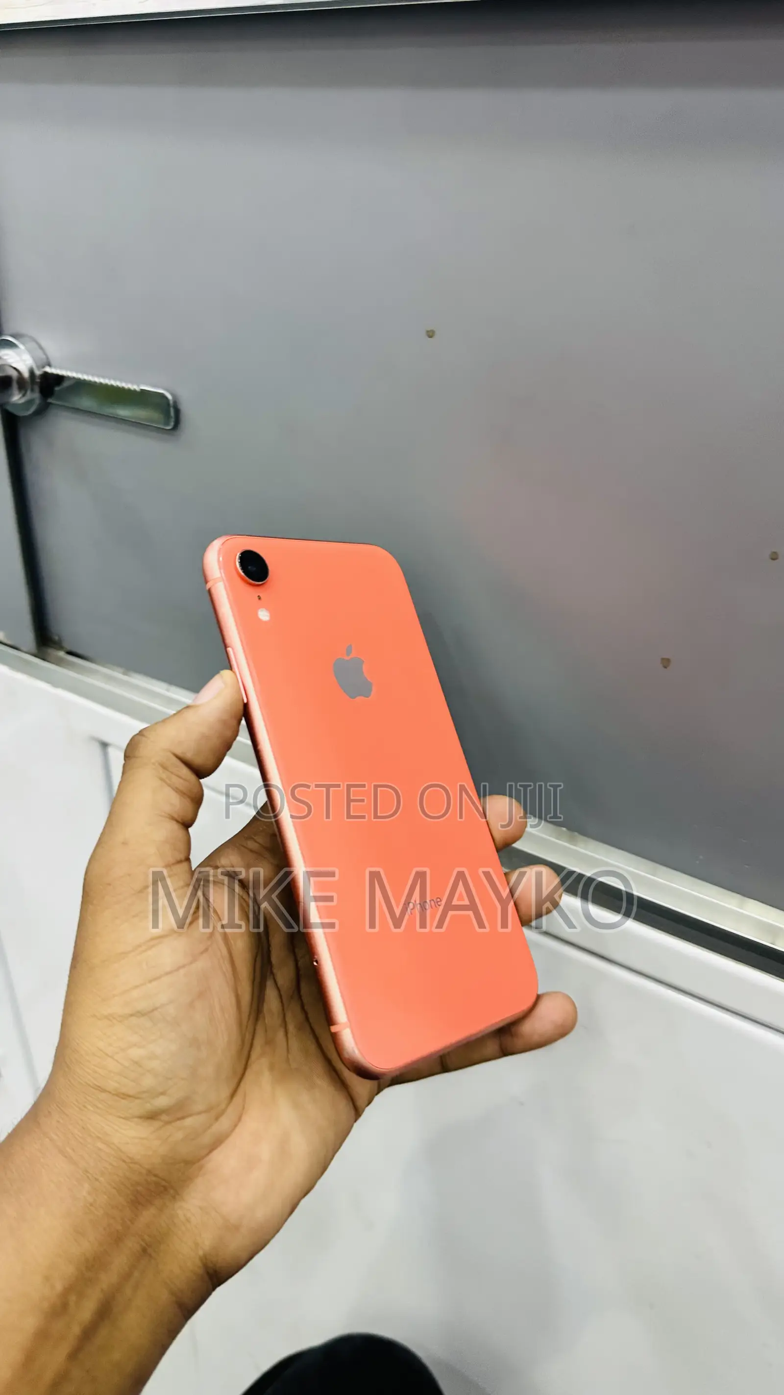 Apple iPhone XR 64 GB Orange