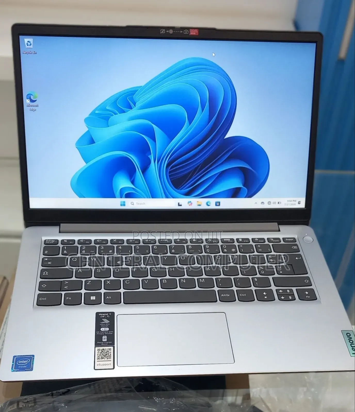 New Laptop Lenovo Ideapad 3 4GB Intel Core i3 SSD 60GB