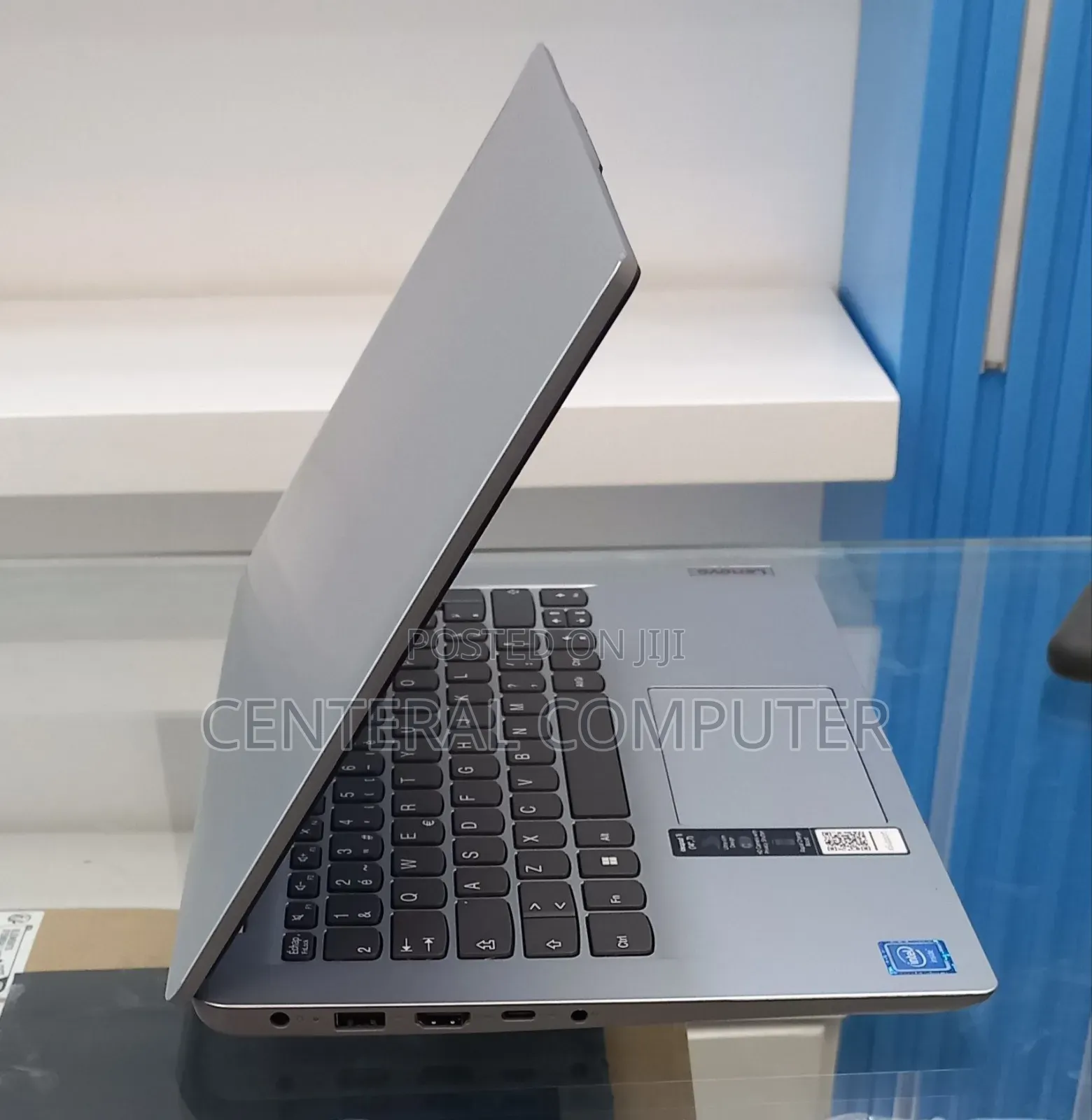 New Laptop Lenovo Ideapad 3 4GB Intel Core i3 SSD 60GB