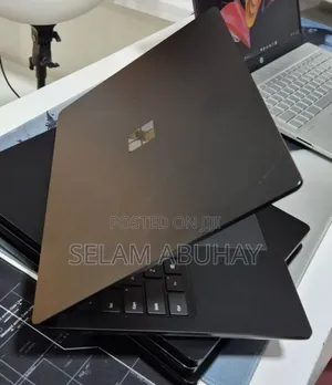 New Laptop Microsoft Surface 16GB Intel Core i5 SSD 256GB