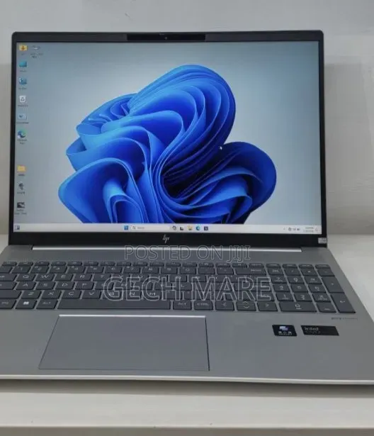 New Laptop HP Pavilion 15 16GB Intel Core Ultra 7 SSD 1T