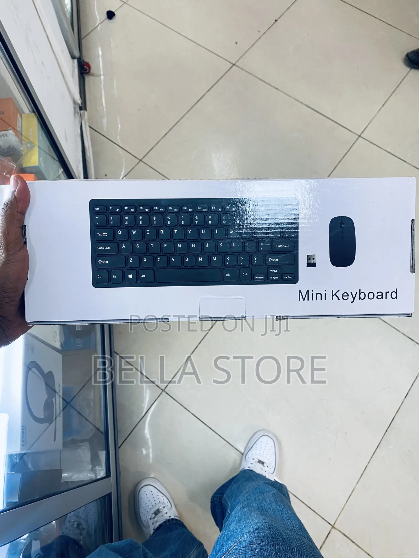GKM901 2.4GHz Wireless Mini Keyboard Mouse