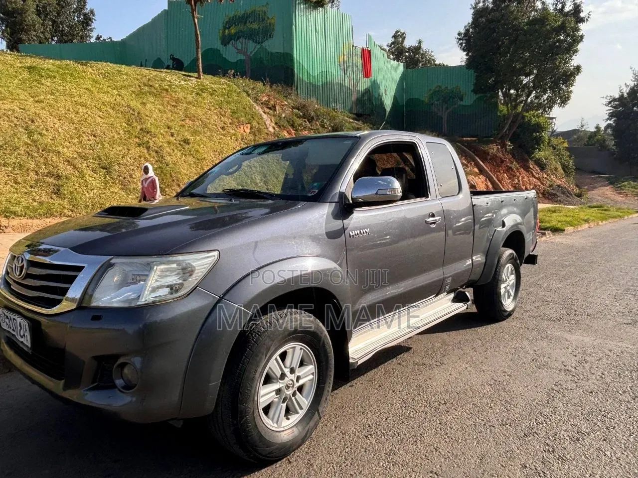 Toyota Hilux 2012 Gray
