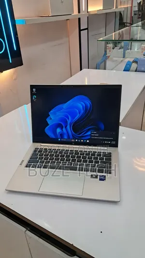 New Laptop HP EliteBook 840 G9 16GB Intel Core i5 SSD 512GB