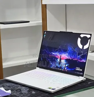 New Laptop Lenovo Legion 7 32GB Intel Core Ultra 7 SSD 1T
