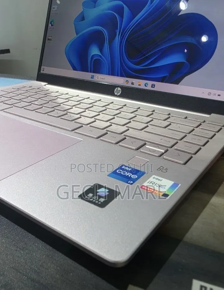 New Laptop HP Pavilion 15 16GB Intel Core i7 SSD 512GB