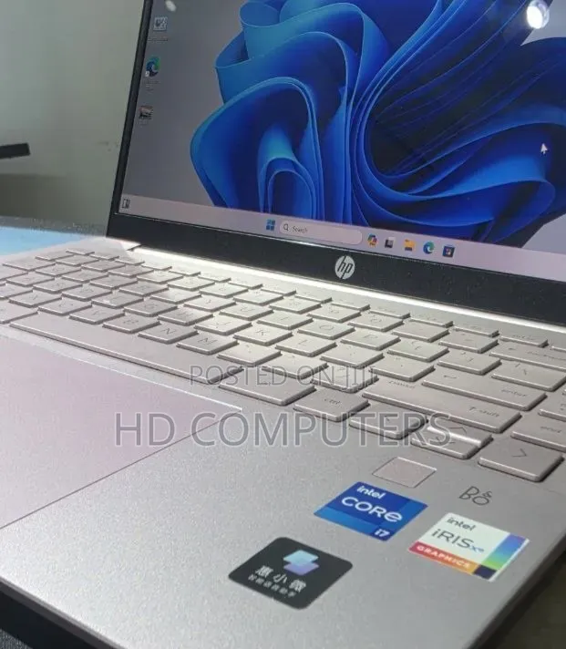 New Laptop HP Pavilion 14 16GB Intel Core i7 SSD 512GB