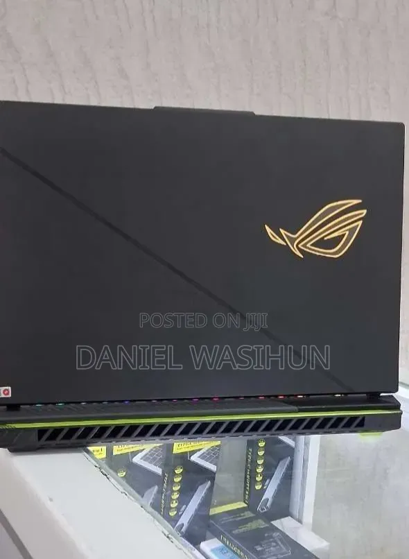 New Laptop Asus ROG Strix G15 16GB Intel Core i9 SSD 1T